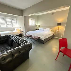 Point Self Catering Apartment