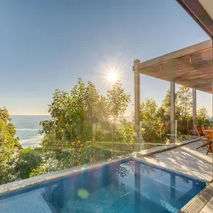Coral Sea Apartment